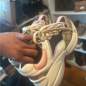 Gentle wore size 36 comes with box